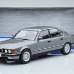 BMW 7-Serie E32 740i Zilver MCG 1:18