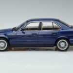 BMW Alpina B10 4.6 E34 Blauw MCG 1:18