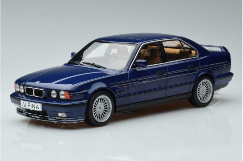 BMW Alpina B10 4.6 E34 Blauw MCG 1:18