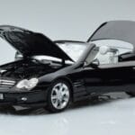 Mercedes SL500 R230 Zwart Norev 1:18