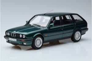 BMW 325i E30 Touring Groen Metallic Norev 1:18