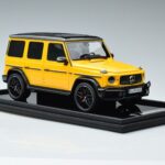 Mercedes Mercedes AMG G63 W463 Geel MotorHelix 1:18 1:18 Résine