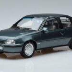 Opel Opel Kadett E GSi Blauw Metallic Norev 1:18 1:18 Metal