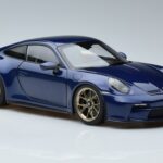 Porsche Porsche 911 992 GT3 Touring Pakket Blauw Metallic Norev 1:18 1:18 Metal