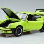Porsche Porsche 911 930 Turbo 3.0 Lichtgroen Norev 1:18 1:18 Metal