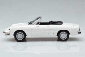Alfa Romeo 2000 Spider Blanc Norev 1:18 187882 Métal — image 4 sur 7