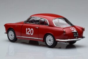 Alfa Romeo Giulietta SV #120 Mille Miglia 1956 Kyosho 1:18 08957A Métal — image 6 sur 9