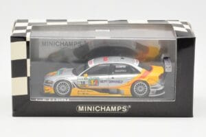Audi A4 B7 DTM Team Audi Sport Phoenix #15 O. Jarvis DTM 2008 Minichamps 1:43 400081715 Métal — image 4 sur 4