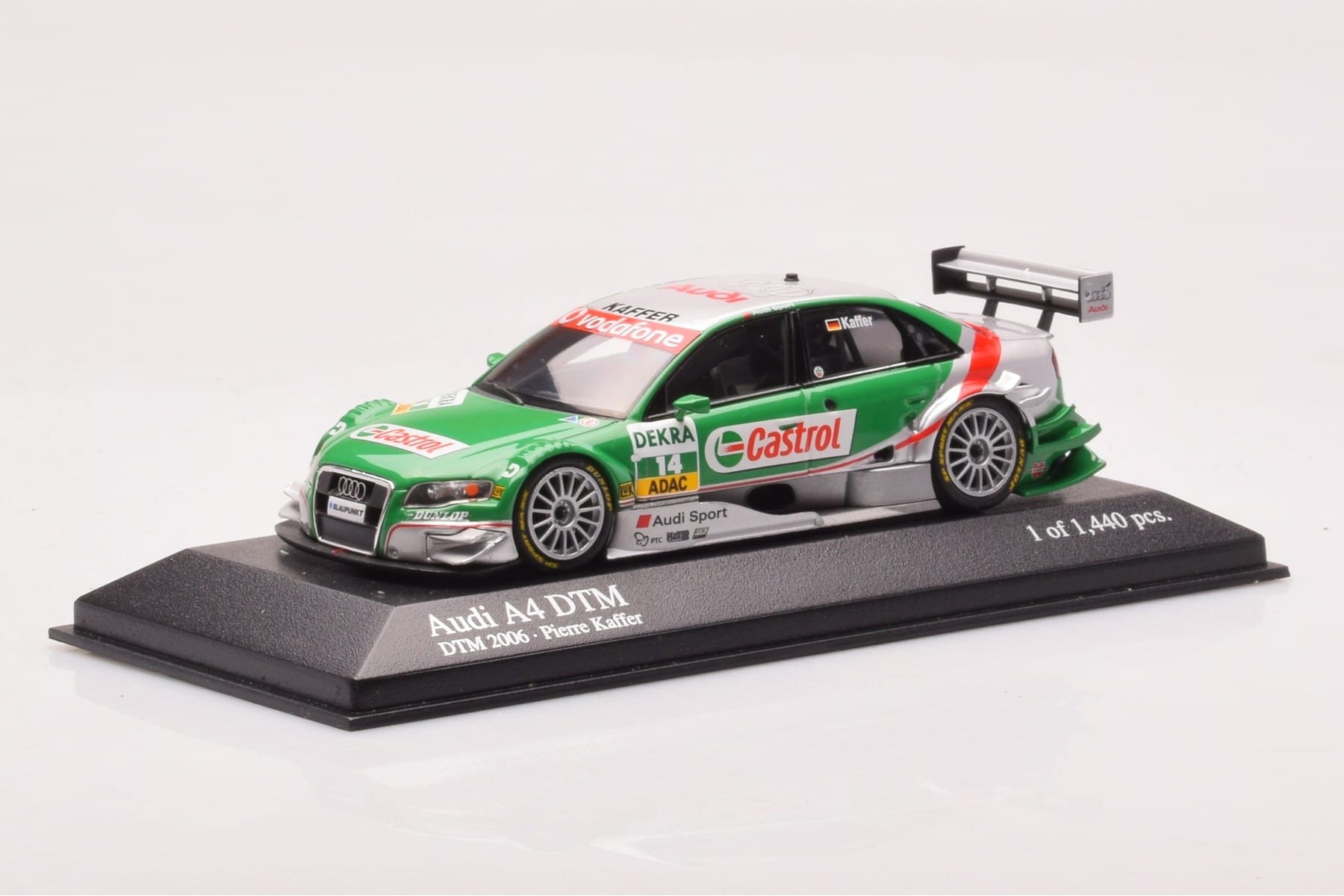 Audi A4 B7 DTM Team Phoenix #14 F. Kaffer DTM 2006 Minichamps 1:43 400061514 Métal — image 2 sur 4