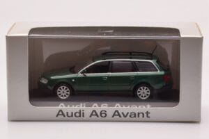 Audi A6 C5 Avant Vert Minichamps 1:43 5010106213 Métal — image 4 sur 4