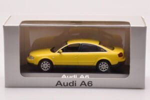 Audi A6 C5 Jaune Minichamps 1:43 IND47004 Métal — image 4 sur 4