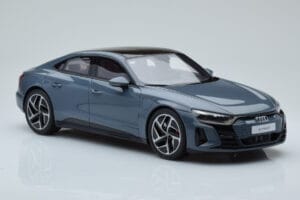 Audi E-Tron GT Gris GT Spirit 1:18 GT393 Résine — image 4 sur 6