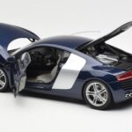 Audi R8 4.2 FSI V8 Bleu Kyosho 1:18 - image 5 of 8