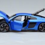 Audi R8 Performance Bleu Kengfai 1:18 - image 4 of 10