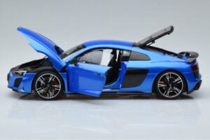 Audi R8 Performance Bleu Kengfai 1:18 VAKF-0355 Métal — image 4 sur 10