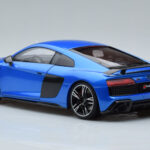 Audi R8 Performance Bleu Kengfai 1:18 - image 7 of 10