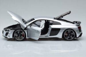 Audi R8 Performance Argent Kengfai 1:18 VAKF-0354 Métal — image 4 sur 10