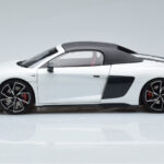 Audi R8 Spyder Performance Blanc Kengfai 1:18 - image 4 of 11