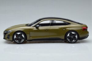 Audi RS E-Tron GT Olive Norev 1:18 188380 Métal — image 3 sur 6