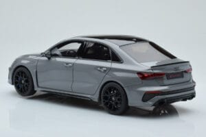 Audi RS3 8Y Berline Performance Edition Gris GT Spirit 1:18 GT885 Résine — image 5 sur 6