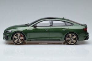 Audi RS5 B9 Sportback Sonoma Vert Asia Edition GT Spirit 1:18 CLDC018 Résine — image 3 sur 6