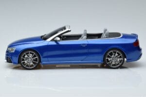 Audi RS5 B8 Cabriolet Bleu GT Spirit 1:18 ZM053 Résine — image 3 sur 6