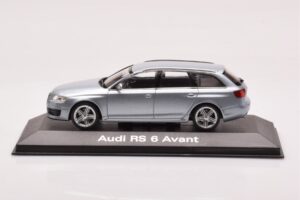 Audi RS6 C6 Monza Argent Minichamps 1:43 5010710213