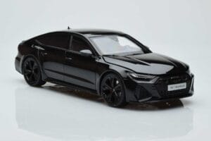 Audi RS7 C8 Sportback Foncé Kengfai 1:18 VAKF 0331 Résine — image 5 sur 7