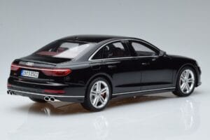 Audi S8 D5 Mythos Noir Asia Edition GT Spirit 1:18 CLDC019 Résine — image 2 sur 6