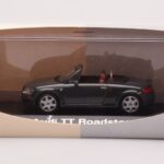 Audi TT 8N Roadster Gris Minichamps 1:43 - image 4 of 4