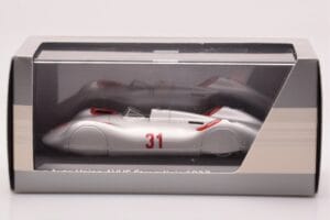 Auto Union Stromlinie #31 AVUS 1937 Argent Minichamps 1:43 5030900503 Métal — image 4 sur 4