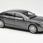 Bentley Flying Spur W12 Granite Gris Kyosho 1:18 - image 6 of 8