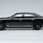 Bentley Mulsanne W.O. Edition By Mulliner Noir Almost Real 1:18 - image 5 of 11
