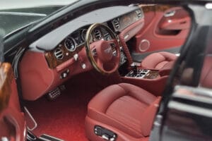 Bentley Mulsanne W.O. Edition By Mulliner Noir Almost Real 1:18 830508 Métal — image 8 sur 11