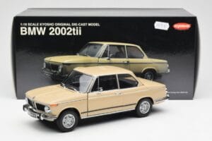 BMW 2002 Ti E10 Sahara Beige Kyosho 1:18 08541BG Métal — image 8 sur 8