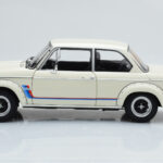 BMW 2002 Turbo Blanc Kyosho 1:18 - image 5 of 8