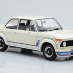 BMW 2002 Turbo Blanc Kyosho 1:18 - image 6 of 8