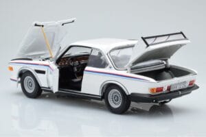 BMW 3.0 CSL E9 Blanc Dealer Edition Minichamps 1:18 80435A5D020 Métal — image 4 sur 7