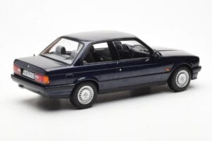 BMW 325i E30 Bleu Métallique Norev 1:18 183201 Métal — image 2 sur 6