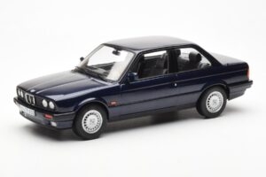 BMW 325i E30 Bleu Métallique Norev 1:18 183201