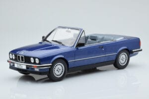 BMW 325i E30 Cabriolet Bleu MCG 1:18 MCG18381