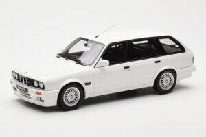 BMW 325i E30 Touring M Package Blanc Otto 1:18 OT238