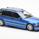 BMW 328i E36 Touring M Package Bleu Otto 1:18 - image 4 of 6