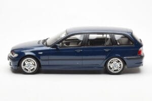 BMW 330i E46 Touring Bleu Otto 1:18 OT251 Résine — image 3 sur 6