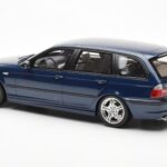 BMW 330i E46 Touring Bleu Otto 1:18 - image 5 of 6