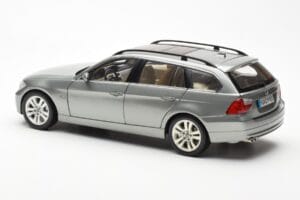 BMW 330i E91 Touring Gris Metallic Kyosho 1:18 80430394359 Métal — image 7 sur 8