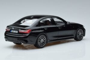 BMW 330i G20 Noir Métallisé Norev 1:18 183277 Métal — image 3 sur 7