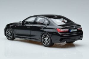 BMW 330i G20 Noir Métallisé Norev 1:18 183277 Métal — image 6 sur 7