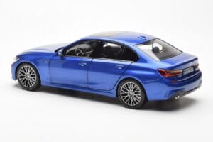 BMW 330i G20 Portimao Bleu Metallic Norev 1:18 80432450999 Métal — image 7 sur 8