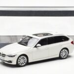 BMW 335i F31 Touring Alpine Blanc Paragon 1:18 - image 8 of 8